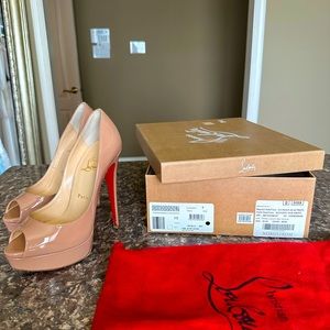 Christian Louboutin Lady Peeps 150mm paten leather nude pump